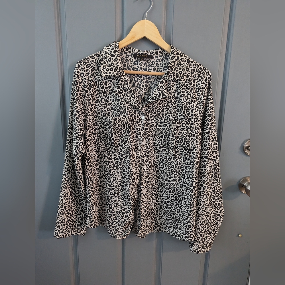 Ellen Weaver Black and White Blouse size Small